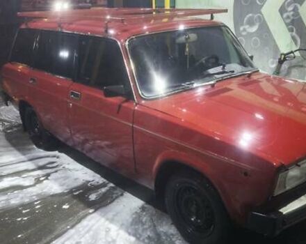 Красный ВАЗ 2104, объемом двигателя 1.57 л и пробегом 300 тыс. км за 940 $, фото 1 на Automoto.ua