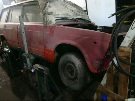 ВАЗ 2104 1995 в Киеве на Automoto.ua Красный ВАЗ 2104, объемом двигателя 1.6 л и пробегом 100 тыс. км за 12000 $, фото 1 на Automoto.ua