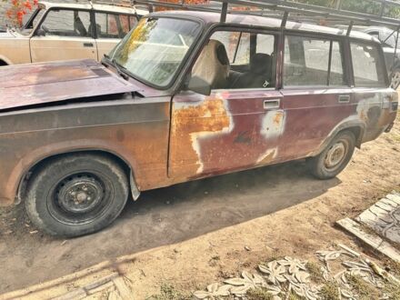 ВАЗ 2104 2001 у Кам'янське (Дніпродзержинськ) на Automoto.ua Червоний ВАЗ 2104, об'ємом двигуна 1.5 л та пробігом 156 тис. км за 288 $, фото 1 на Automoto.ua