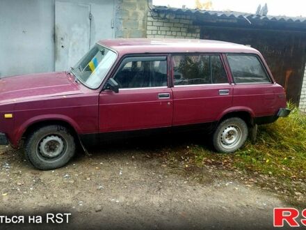 ВАЗ 2104 2002 в Шостке на Automoto.ua Красный ВАЗ 2104, объемом двигателя 1.5 л и пробегом 100 тыс. км за 690 $, фото 1 на Automoto.ua