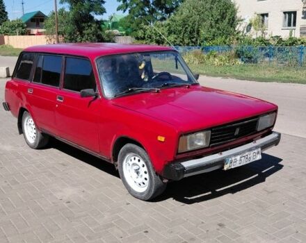 Красный ВАЗ 2104, объемом двигателя 0 л и пробегом 300 тыс. км за 751 $, фото 1 на Automoto.ua