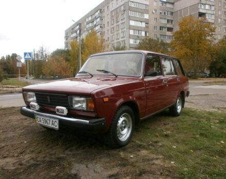 Красный ВАЗ 2104, объемом двигателя 1.5 л и пробегом 122 тыс. км за 2200 $, фото 1 на Automoto.ua
