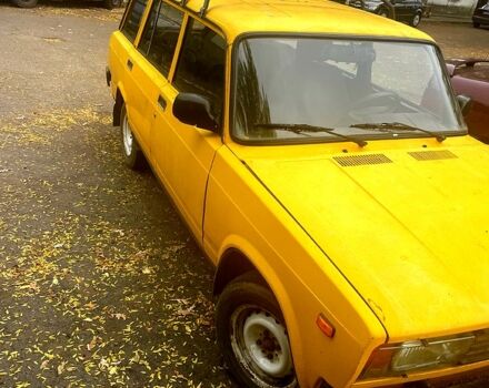 Желтый ВАЗ 2104, объемом двигателя 1.3 л и пробегом 80 тыс. км за 1100 $, фото 3 на Automoto.ua
