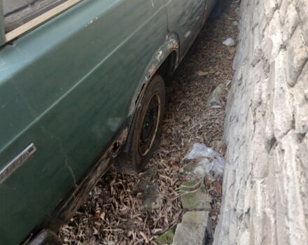 Зеленый ВАЗ 2104, объемом двигателя 1.5 л и пробегом 200 тыс. км за 350 $, фото 2 на Automoto.ua