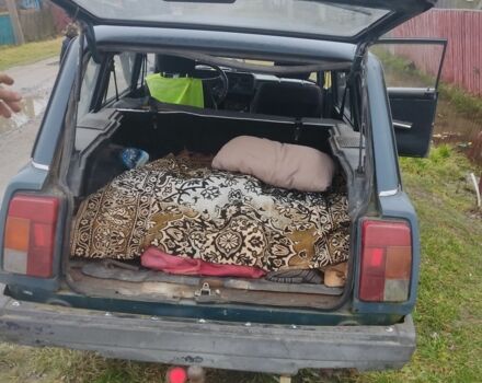 Зеленый ВАЗ 2104, объемом двигателя 1.5 л и пробегом 65 тыс. км за 688 $, фото 2 на Automoto.ua