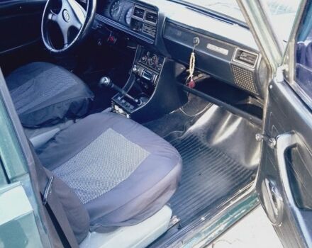 Зелений ВАЗ 2104, об'ємом двигуна 0 л та пробігом 300 тис. км за 1193 $, фото 5 на Automoto.ua