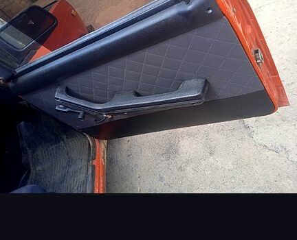 Оранжевый ВАЗ 2104, объемом двигателя 1.5 л и пробегом 200 тыс. км за 650 $, фото 4 на Automoto.ua