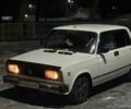 Белый ВАЗ 2105, объемом двигателя 1.3 л и пробегом 80 тыс. км за 700 $, фото 1 на Automoto.ua