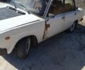 Белый ВАЗ 2105, объемом двигателя 1 л и пробегом 100 тыс. км за 369 $, фото 1 на Automoto.ua