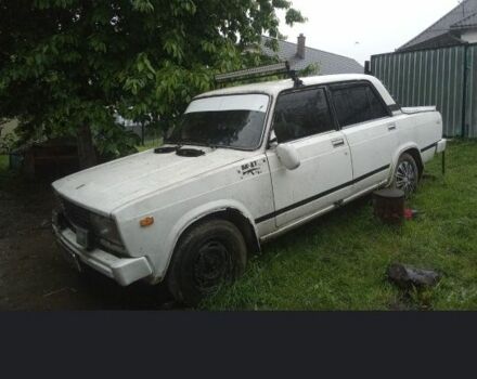 Белый ВАЗ 2105, объемом двигателя 0 л и пробегом 5 тыс. км за 179 $, фото 3 на Automoto.ua