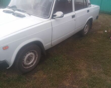 Белый ВАЗ 2105, объемом двигателя 2 л и пробегом 76 тыс. км за 793 $, фото 2 на Automoto.ua