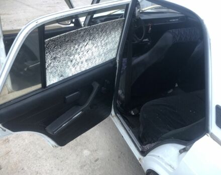 Белый ВАЗ 2105, объемом двигателя 1.3 л и пробегом 1 тыс. км за 715 $, фото 3 на Automoto.ua