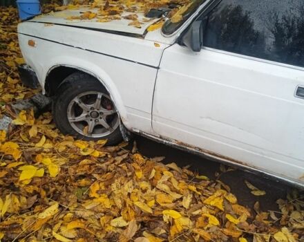 Белый ВАЗ 2105, объемом двигателя 0 л и пробегом 1000 тыс. км за 284 $, фото 4 на Automoto.ua