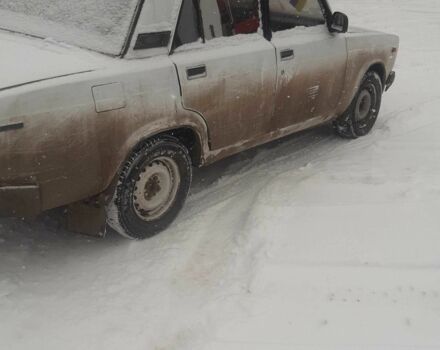 Белый ВАЗ 2105, объемом двигателя 1.5 л и пробегом 100 тыс. км за 1000 $, фото 2 на Automoto.ua