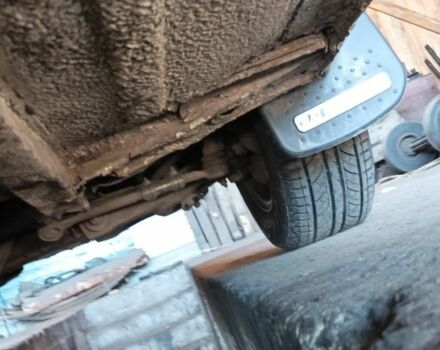 Білий ВАЗ 2105, об'ємом двигуна 1.5 л та пробігом 250 тис. км за 761 $, фото 9 на Automoto.ua