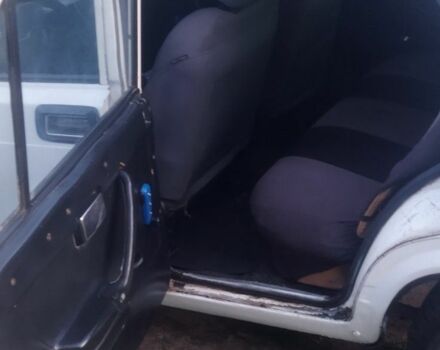 Білий ВАЗ 2105, об'ємом двигуна 1.5 л та пробігом 250 тис. км за 761 $, фото 5 на Automoto.ua