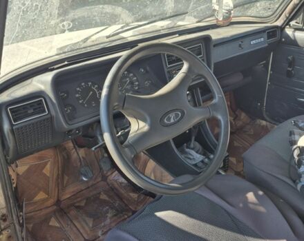 Белый ВАЗ 2105, объемом двигателя 0 л и пробегом 120 тыс. км за 605 $, фото 5 на Automoto.ua