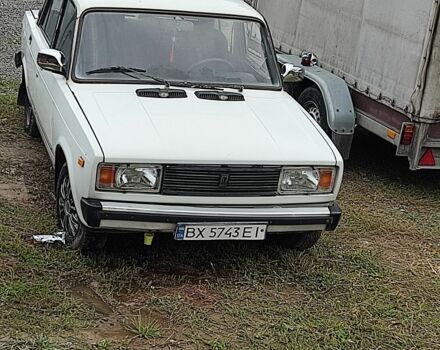 Белый ВАЗ 2105, объемом двигателя 3 л и пробегом 567 тыс. км за 590 $, фото 2 на Automoto.ua