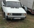 Белый ВАЗ 2105, объемом двигателя 3 л и пробегом 567 тыс. км за 590 $, фото 2 на Automoto.ua