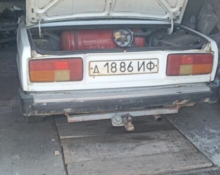 Белый ВАЗ 2105, объемом двигателя 0 л и пробегом 100 тыс. км за 428 $, фото 3 на Automoto.ua