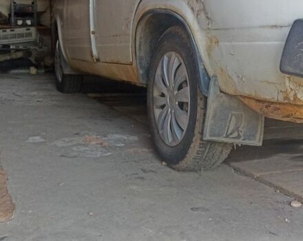 Белый ВАЗ 2105, объемом двигателя 0 л и пробегом 100 тыс. км за 428 $, фото 2 на Automoto.ua