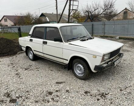 Белый ВАЗ 2105, объемом двигателя 0 л и пробегом 150 тыс. км за 450 $, фото 2 на Automoto.ua