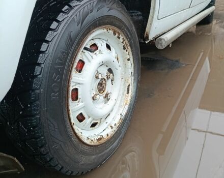 Белый ВАЗ 2105, объемом двигателя 0 л и пробегом 459 тыс. км за 357 $, фото 3 на Automoto.ua