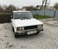Белый ВАЗ 2105, объемом двигателя 0 л и пробегом 150 тыс. км за 450 $, фото 3 на Automoto.ua