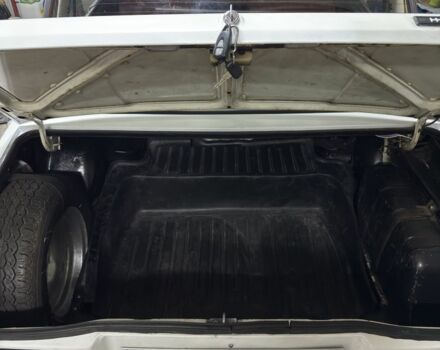 Белый ВАЗ 2105, объемом двигателя 1.5 л и пробегом 1 тыс. км за 912 $, фото 8 на Automoto.ua