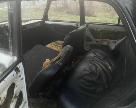 Белый ВАЗ 2105, объемом двигателя 1.4 л и пробегом 60 тыс. км за 71 $, фото 4 на Automoto.ua