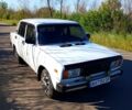 Белый ВАЗ 2105, объемом двигателя 1.2 л и пробегом 220 тыс. км за 1000 $, фото 1 на Automoto.ua