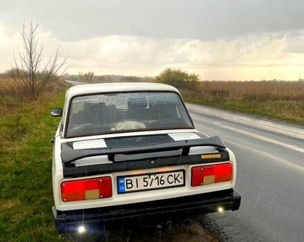 Белый ВАЗ 2105, объемом двигателя 1.2 л и пробегом 500 тыс. км за 1200 $, фото 3 на Automoto.ua