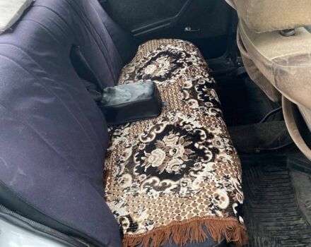 Білий ВАЗ 2105, об'ємом двигуна 1.7 л та пробігом 3 тис. км за 700 $, фото 3 на Automoto.ua