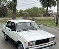 Белый ВАЗ 2105, объемом двигателя 1.5 л и пробегом 1 тыс. км за 912 $, фото 1 на Automoto.ua