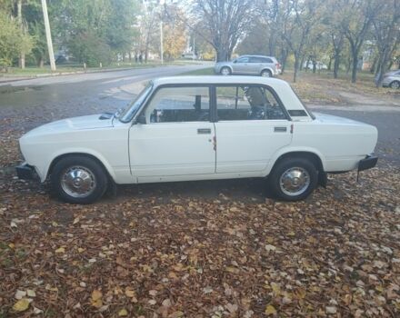 ВАЗ 2105 1982 в Черкассах на Automoto.ua Белый ВАЗ 2105, объемом двигателя 0 л и пробегом 84 тыс. км за 1000 $, фото 3 на Automoto.ua