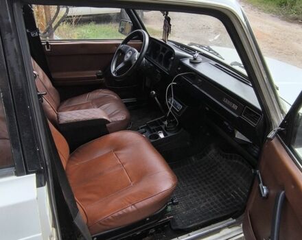 Білий ВАЗ 2105, об'ємом двигуна 1 л та пробігом 64 тис. км за 900 $, фото 4 на Automoto.ua