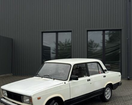 Белый ВАЗ 2105, объемом двигателя 1.5 л и пробегом 1 тыс. км за 912 $, фото 1 на Automoto.ua