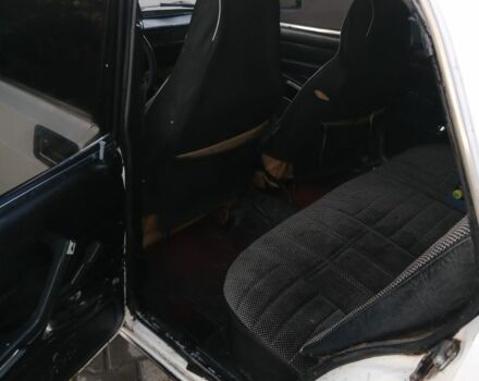 Білий ВАЗ 2105, об'ємом двигуна 1.3 л та пробігом 61 тис. км за 828 $, фото 3 на Automoto.ua