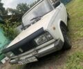 Белый ВАЗ 2105, объемом двигателя 1.3 л и пробегом 150 тыс. км за 435 $, фото 2 на Automoto.ua