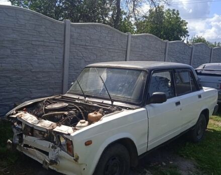 Білий ВАЗ 2105, об'ємом двигуна 0 л та пробігом 466 тис. км за 300 $, фото 2 на Automoto.ua