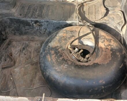 Білий ВАЗ 2105, об'ємом двигуна 1.2 л та пробігом 390 тис. км за 380 $, фото 5 на Automoto.ua