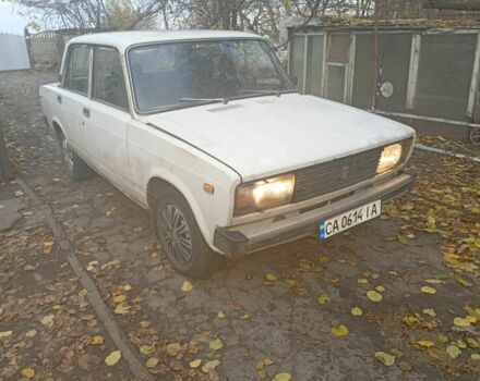 Белый ВАЗ 2105, объемом двигателя 1.5 л и пробегом 190 тыс. км за 451 $, фото 1 на Automoto.ua