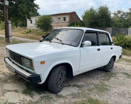 Белый ВАЗ 2105, объемом двигателя 1.3 л и пробегом 68 тыс. км за 900 $, фото 2 на Automoto.ua