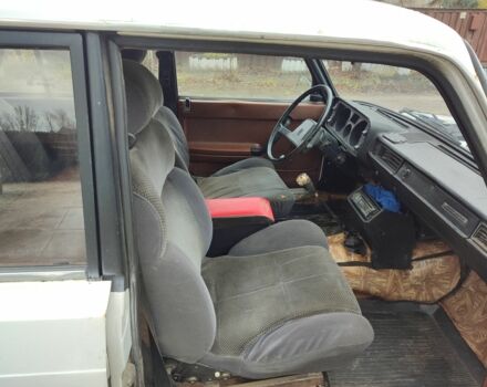 Белый ВАЗ 2105, объемом двигателя 1.3 л и пробегом 100 тыс. км за 700 $, фото 7 на Automoto.ua