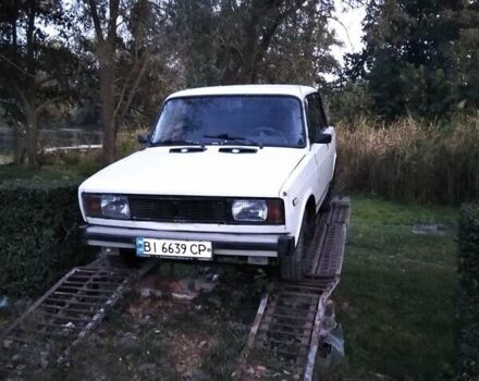 Белый ВАЗ 2105, объемом двигателя 1.2 л и пробегом 16 тыс. км за 411 $, фото 3 на Automoto.ua