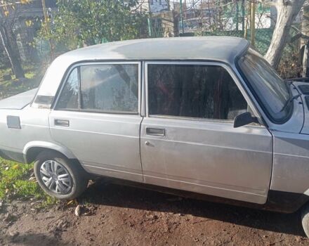 Белый ВАЗ 2105, объемом двигателя 1.2 л и пробегом 30 тыс. км за 750 $, фото 3 на Automoto.ua