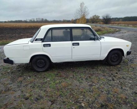 Белый ВАЗ 2105, объемом двигателя 0 л и пробегом 300 тыс. км за 750 $, фото 7 на Automoto.ua