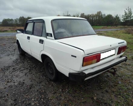 Белый ВАЗ 2105, объемом двигателя 0 л и пробегом 300 тыс. км за 750 $, фото 5 на Automoto.ua