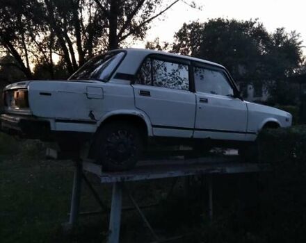 Белый ВАЗ 2105, объемом двигателя 1.2 л и пробегом 16 тыс. км за 411 $, фото 2 на Automoto.ua