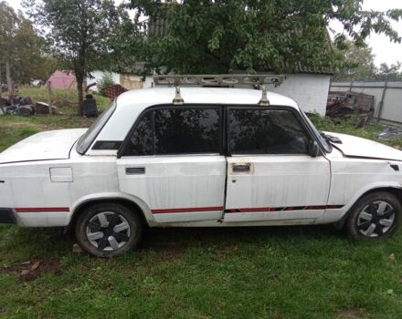 Белый ВАЗ 2105, объемом двигателя 1.3 л и пробегом 48 тыс. км за 316 $, фото 3 на Automoto.ua